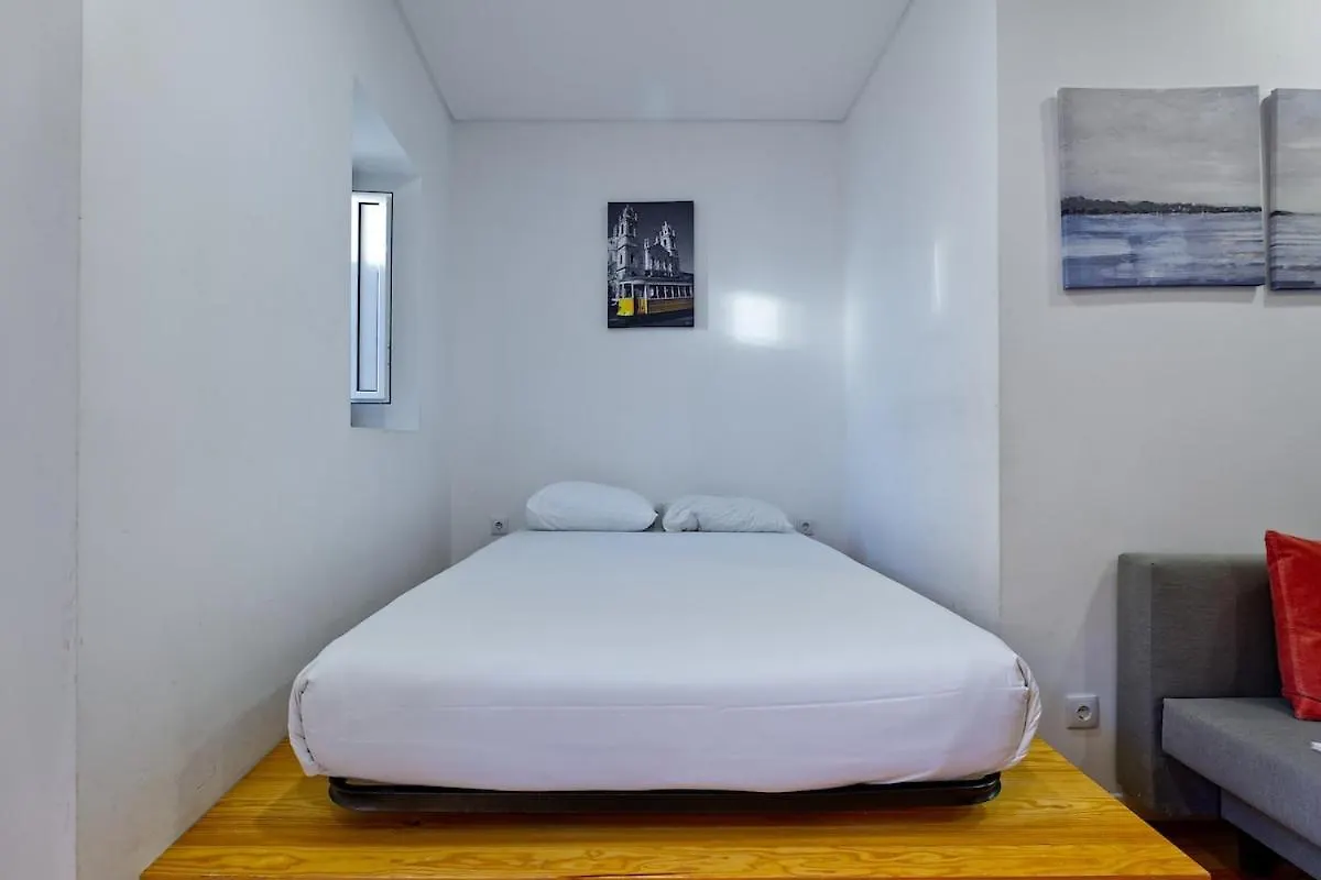 Apartment Comfortable Flat In The Center Lisbon