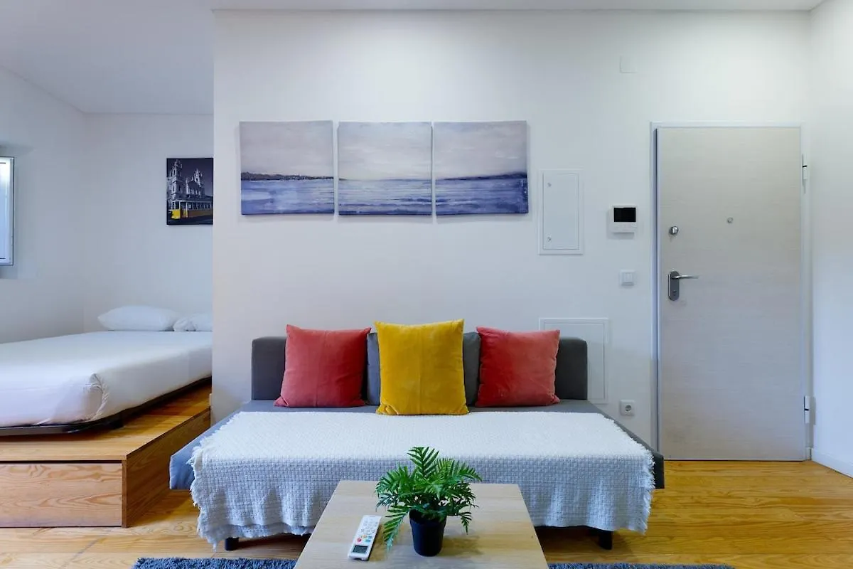Comfortable Flat In The Center Lisbon Apartment