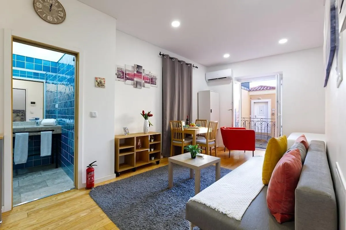 Apartment Comfortable Flat In The Center Lisbon